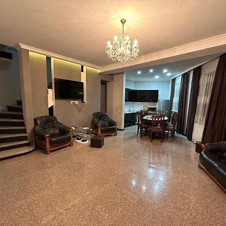 Апартаменти New House In Old Тбілісі Екстер'єр фото