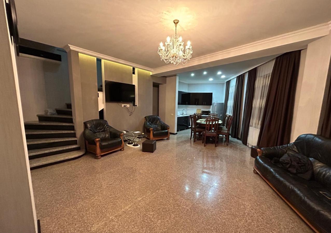 Апартаменти New House In Old Тбілісі Екстер'єр фото
